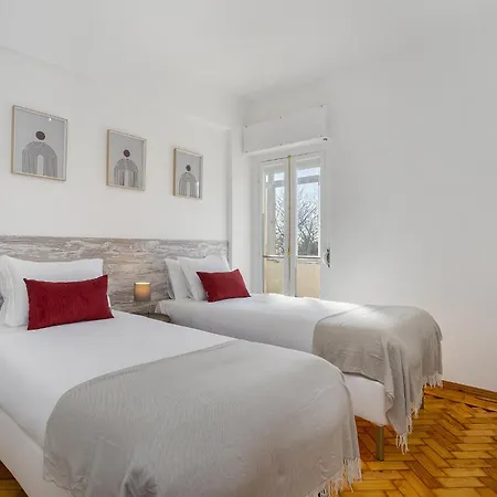 Whome Peaceful Alges Family Home Away From City Noise Exterior photo