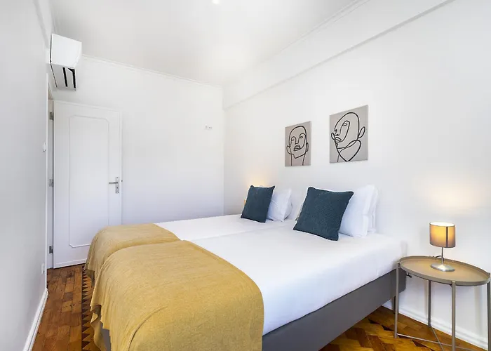 Whome Peaceful Alges Family Home Away From City Noise