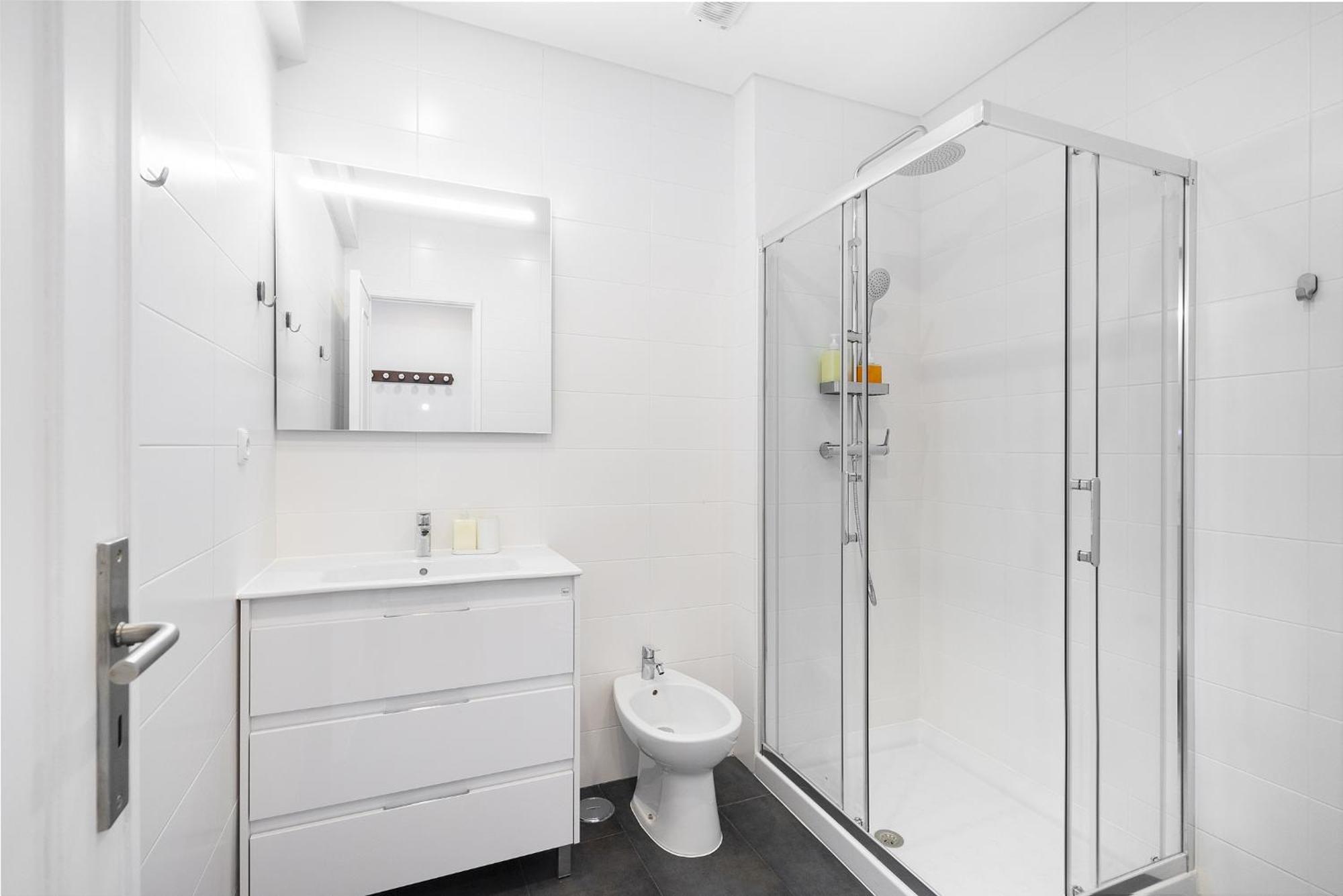 Whome Peaceful Family Away From Noise Apartment Alges