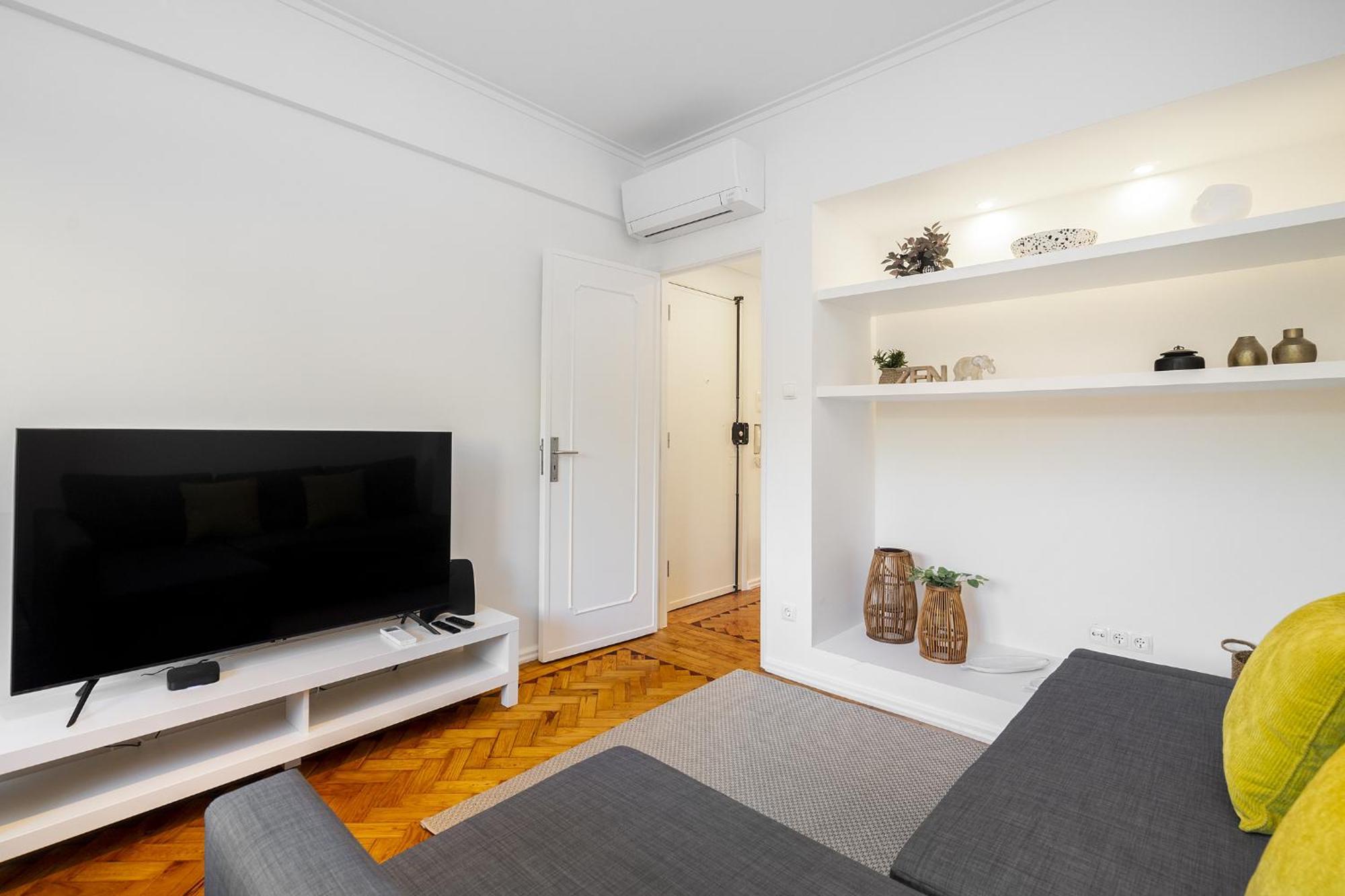 Apartment Whome Peaceful Family Away From Noise Alges